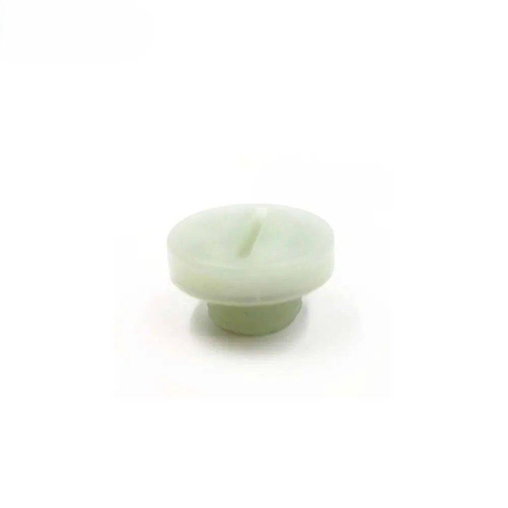 Пробка крышки левого картера DT230 MT230 MT-250 2T OEM