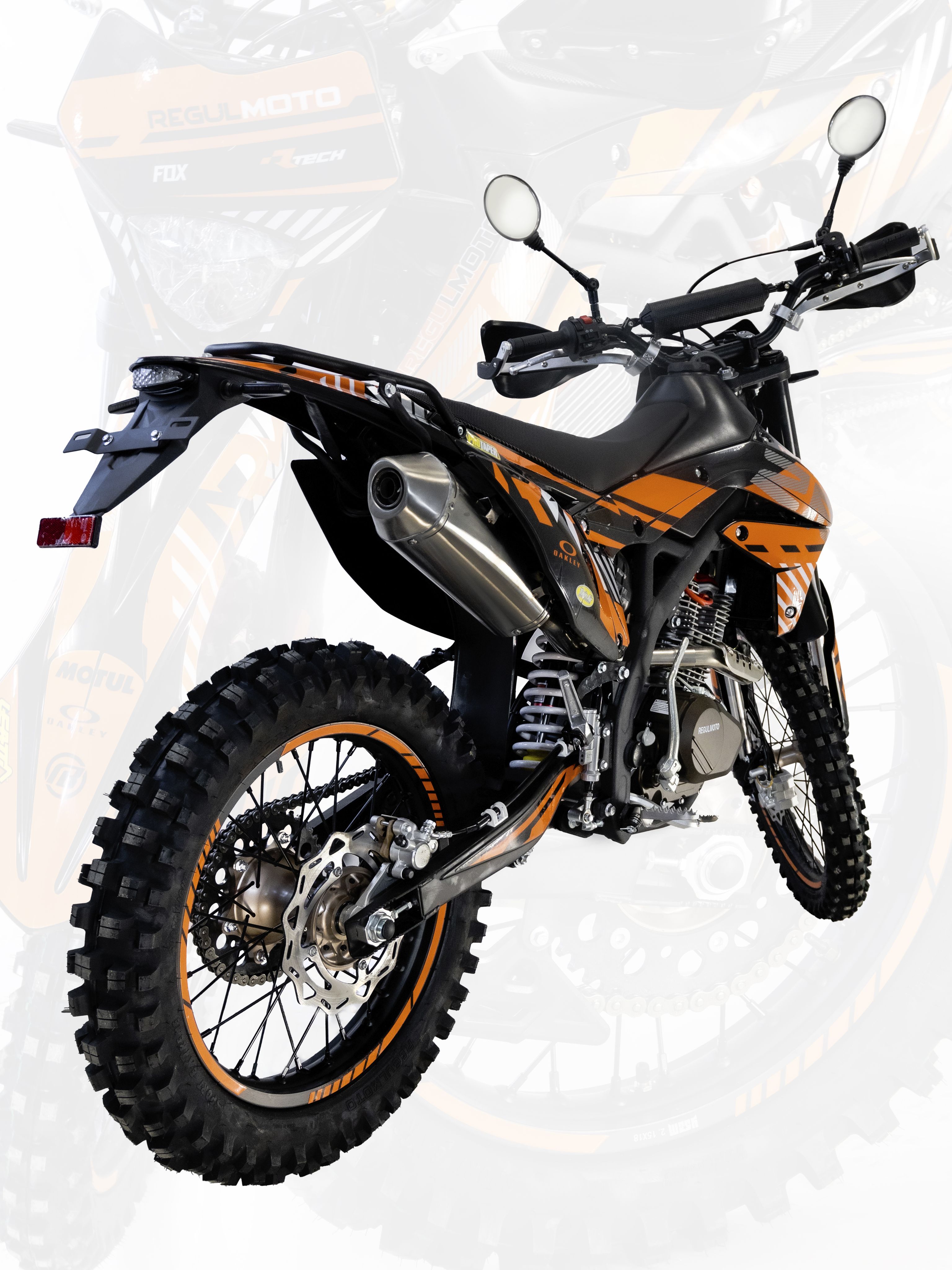 Мотоцикл Regulmoto ZR PR 300 4 valves черный/оранжевый