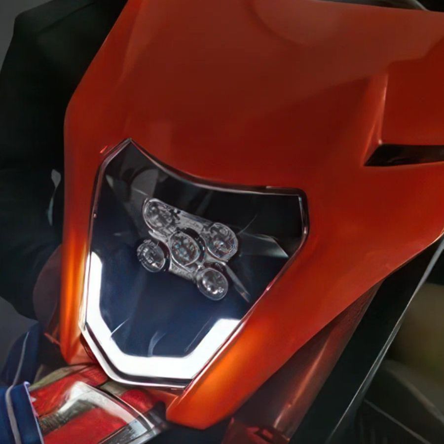 Фара белая светодиодная для KTM, ZUUM, JHL с ресничкой