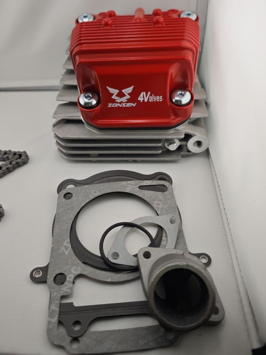 Головка двигателя CB300R 4V в сборе с цпг 75мм